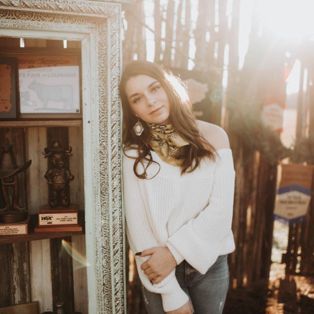 Meet your Posher, Raegan